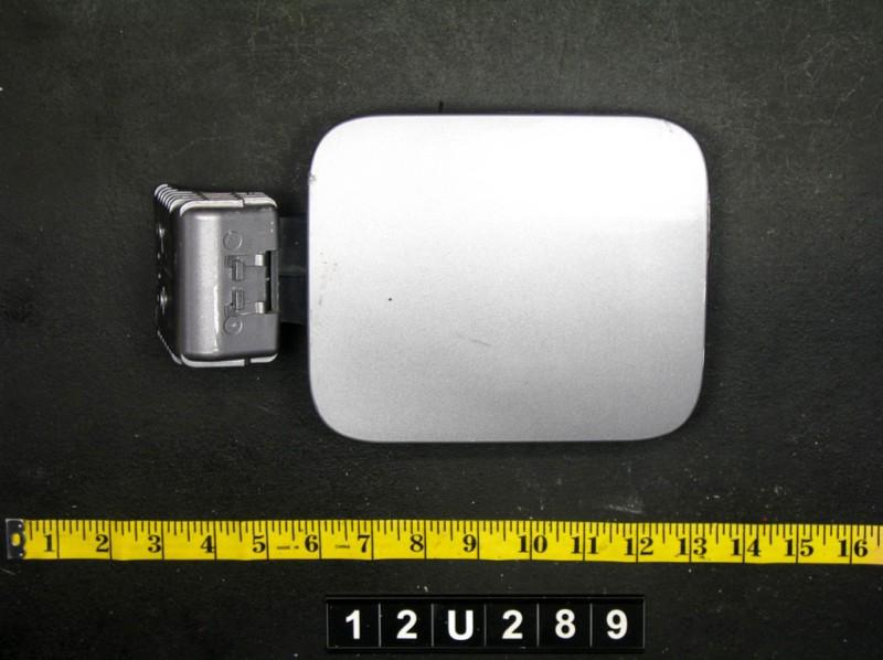 06 sonata fuel filler door lid gas tank cover cap oem silver 12u289