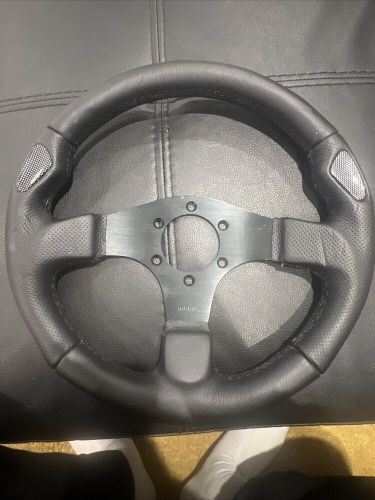 Momo 11102912211l 320mm leather steering wheel - black / never been used