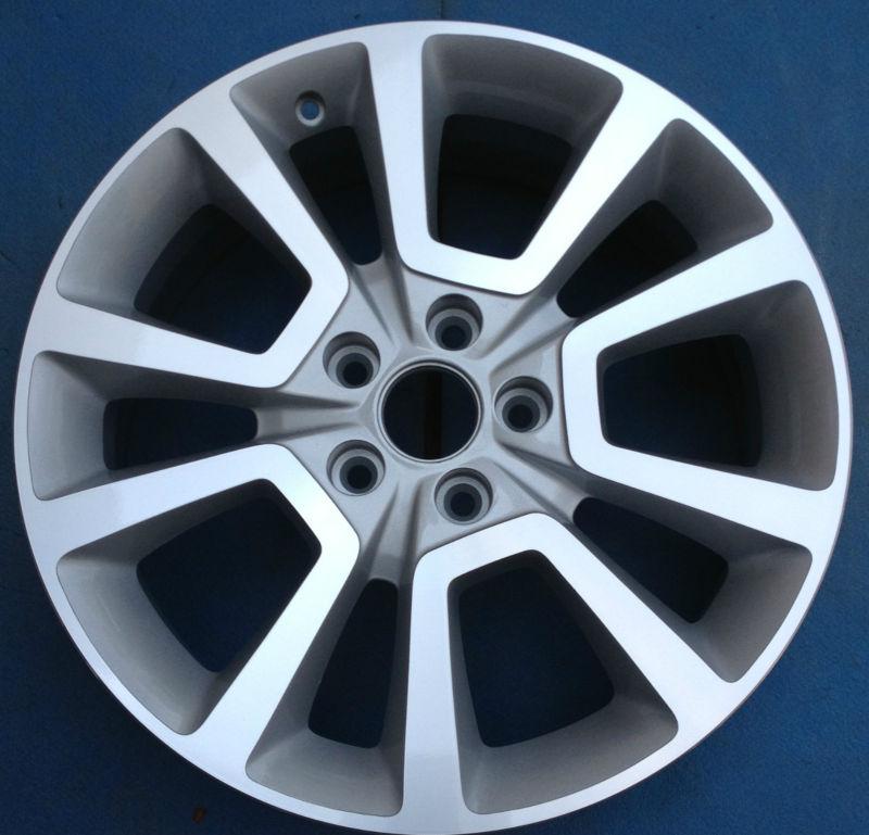 One 2010 2011 2012 dodge caliber 18" factory oem wheel rim 2381 machined/silver