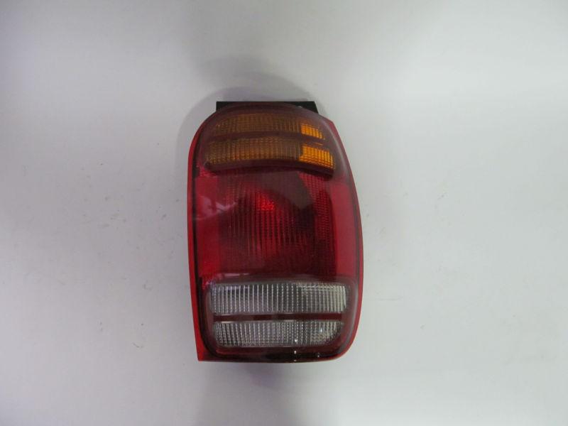 01 ford explorer oem right tail light nice!