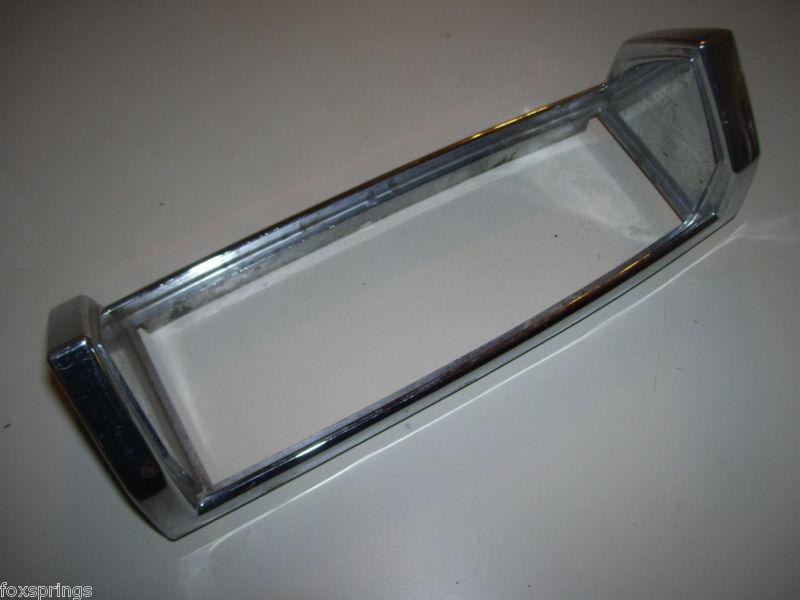 1980-1983 lincoln continental tail light bezel eovb-13236-ac         - mel107