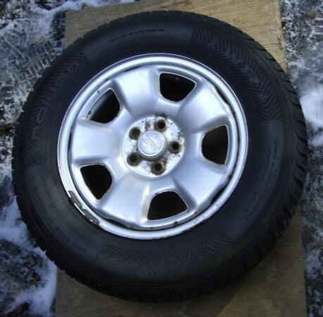 Nokian wr 205/70 r15 winter tire on subaru forester wheel