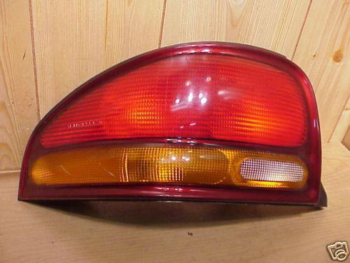 Dodge stratus 95 96 97 98 99 00 1995 1996 1997 1998 1999 2000 tail light driver