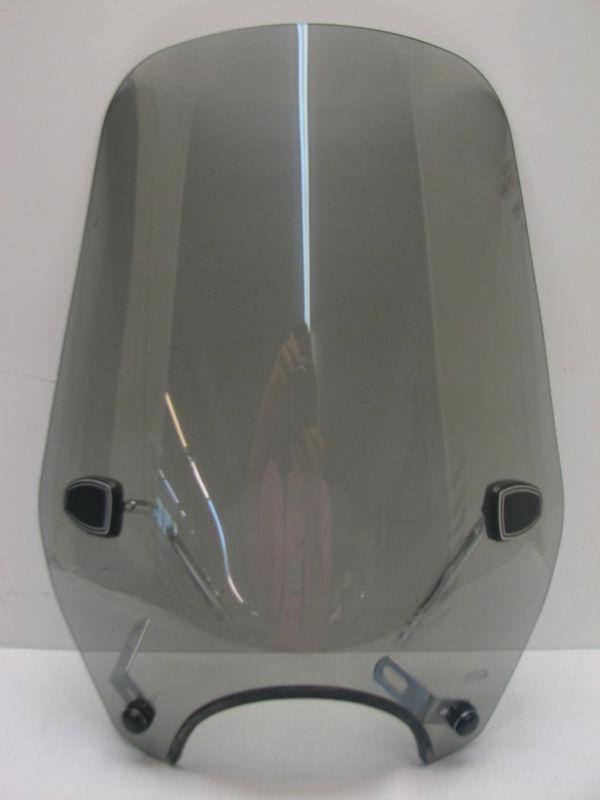 Oem harley fxstc/fxdwg sport lexan tinted windshield fits 84-newer fxst/fxstc  