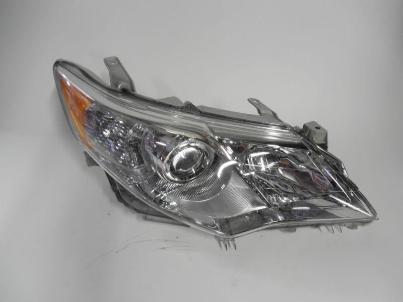 2012 2013 toyota camry oem right headlight nice!