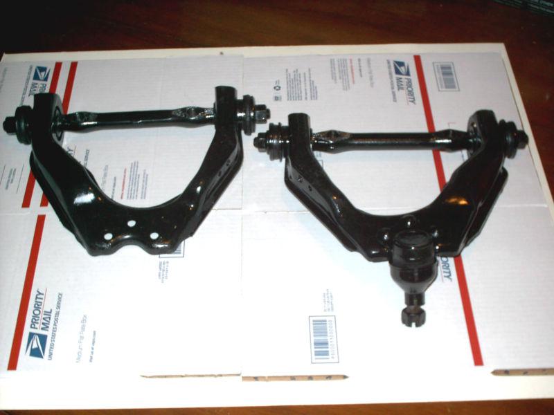 1999 dodge durango 4x4 upper and lower control arms. new ball joints & bushings.