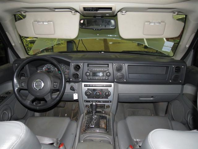 2007 jeep commander floor center console gray 2525168