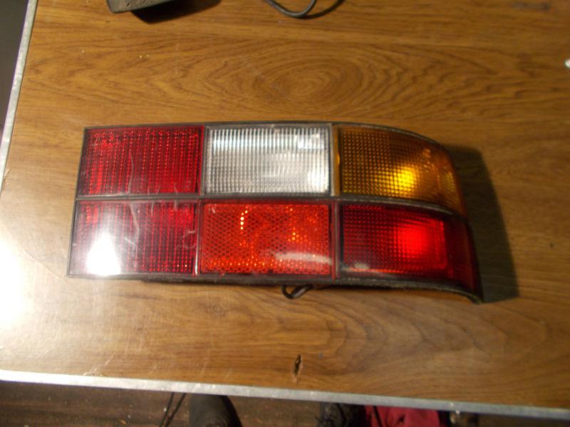 Porsche  944 s turbo 924 s right  rear tail light cracked but no leak