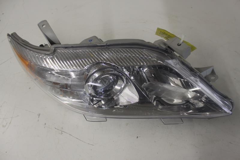 10 11 toyota camry r. headlight le and xle 308902