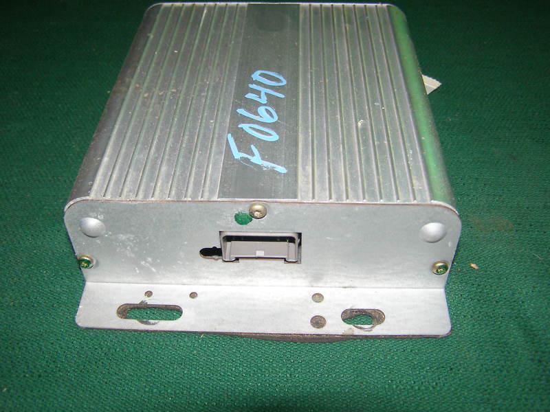 1999 2000 ford mustang audio system amplifier  oem   
