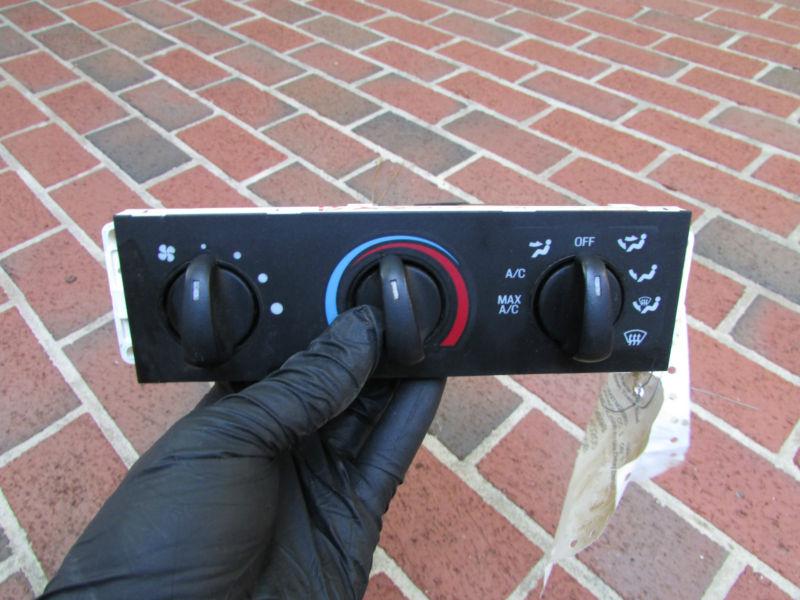 #9429b grand marquis 98 99 00 01 02 03 oem ac heat air temp control panel unit 