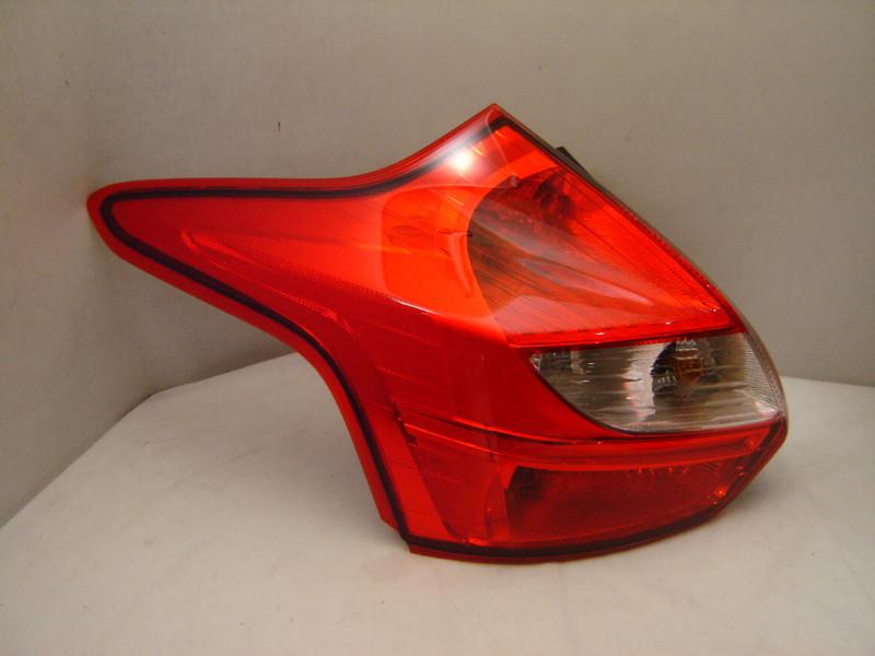 Ford focus hatchback left tail light 12 13 oem 