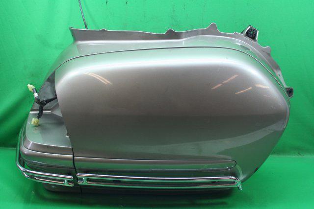 2002 honda goldwing gl1800 right silver saddlebag with lid 81231-mca-0000