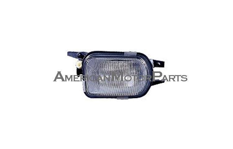 Left driver side replacement fog light 01-04 mercedes benz c class 2158200556