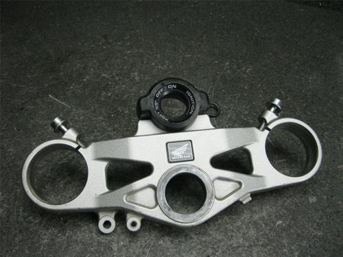 09 honda cbr 1000 rr 1000rr top triple tree clamp 100e