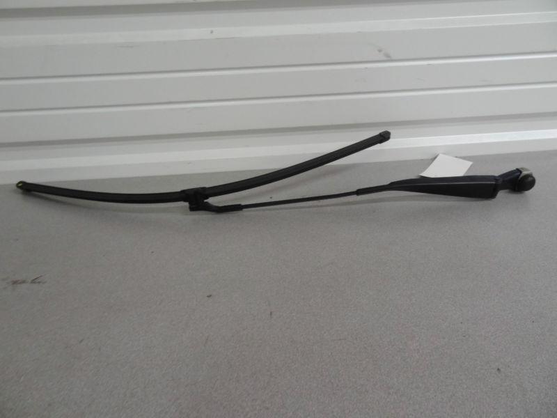 2000 - 2006 w220 mercedes benz s500 windshield wiper arm left side oem