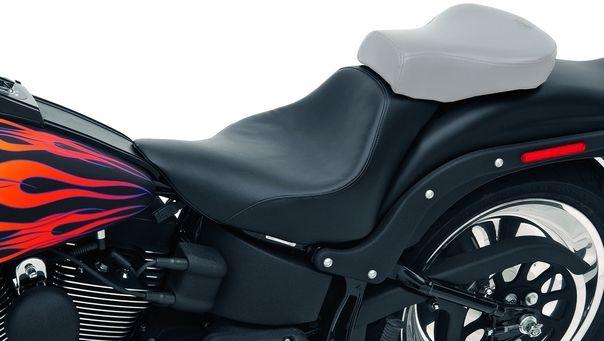 Saddlemen renegade deluxe solo seat for harley davidson softail 84-99