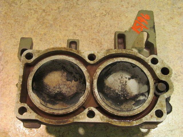 Johnson evinrude cylinder head assy 1974-1975 9.9 15 hp 320495 **15196**