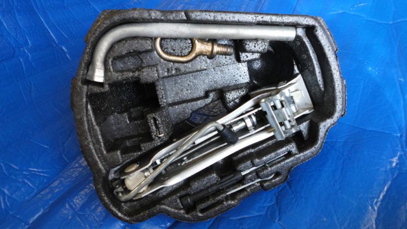 99 00 01 02 03 04 05 mk4 vw complete trunk tool kit set jack wrench tow hook