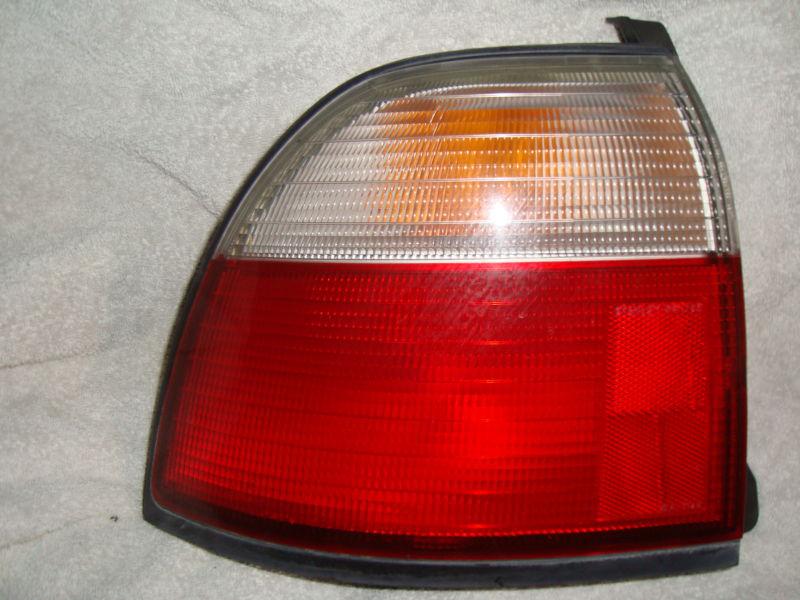 1996 1997 honda accord tail lamp left 