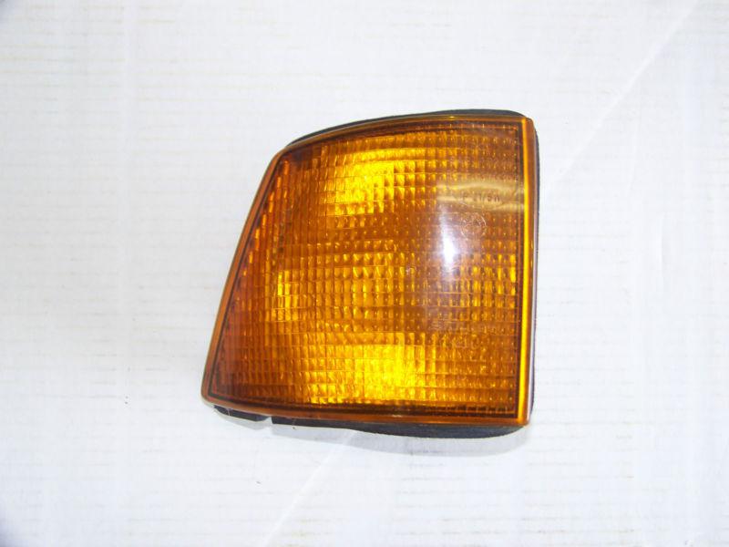 1990 bmw 750il passenger's side front turn signal