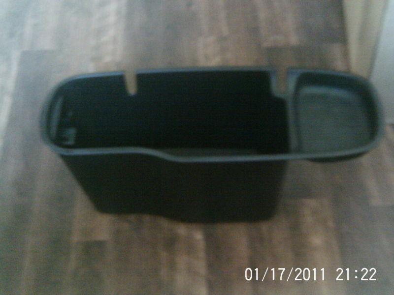 95-99 chevy tahoe suburban yukon center console storage glove box