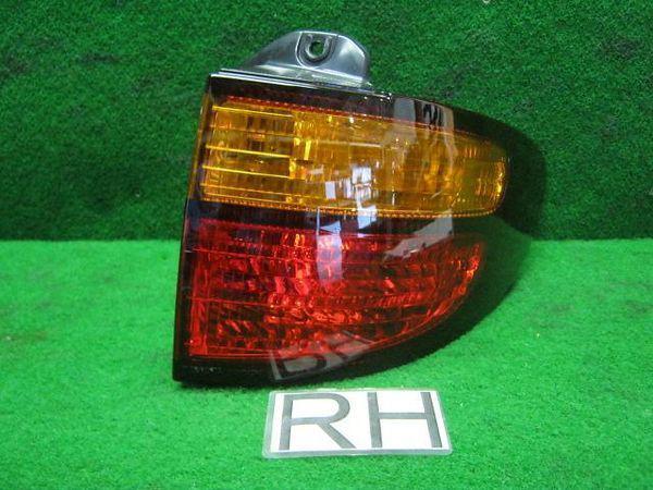 Toyota estima 2001 rear right combination lamp [9215500]