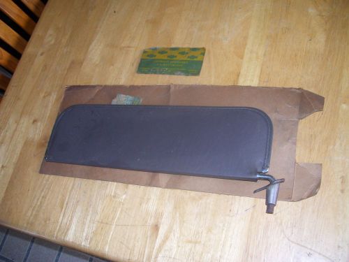 One nos 1947-1953 chevrolet (all) interior sunvisor rh 16.070 3685638