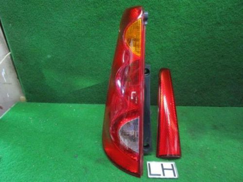 Nissan note 2006 rear left combination lamp [5215600]