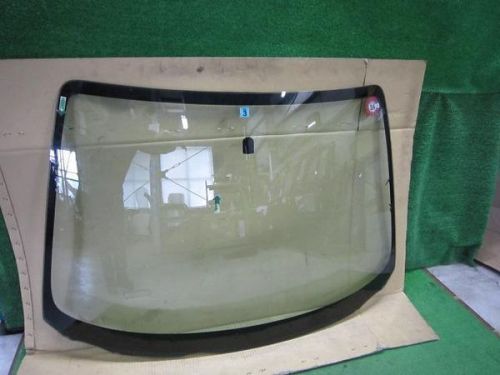 Mazda demio 2004 front window glass [2611200]