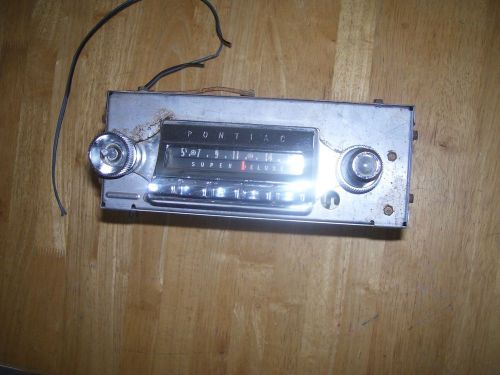 Vintage pontiac &#034;super deluxe&#034; car radio untested