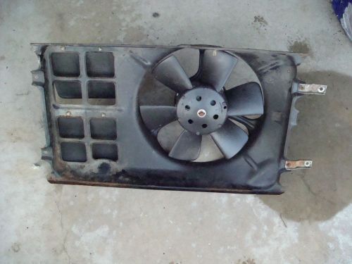 Temic radiator fan motor and housing from 87 vw jetta gasoline with ac  tfk  12v