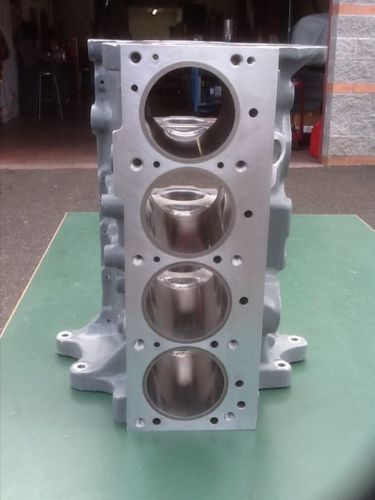 Lotus 1.6l twin cam aluminum block