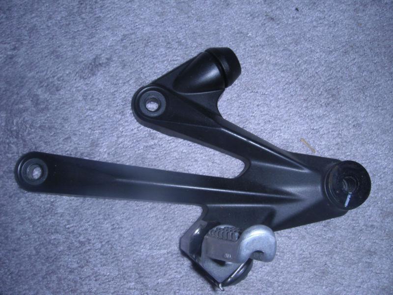 08 zx-14 zx14 zx14r left side passenger peg and bracket