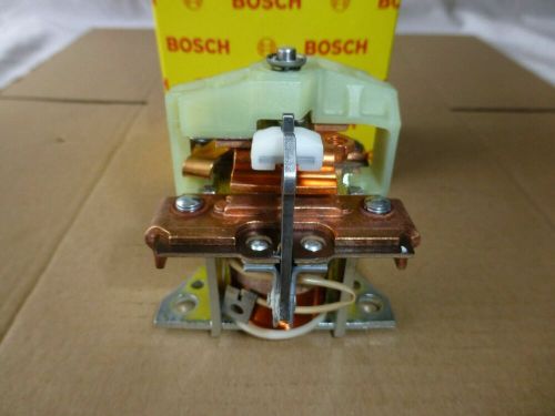 Bosch 0 331 101 016 solenoid control relay 24v volvo : 3090470