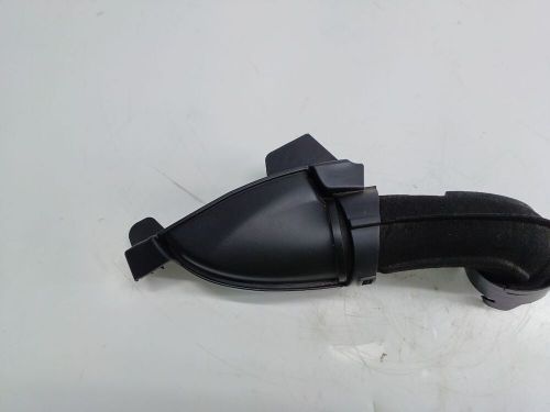 2015 vauxhall mokka 1.6 diesel air intake duct pipe  94550568