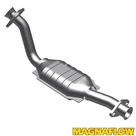 Magnaflow catalytic converter 93385 ford,lincoln,mercury crown victoria,town