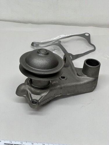 1948-1952 ford water pump left side fits pickup 8rt-8502 (with gasket)