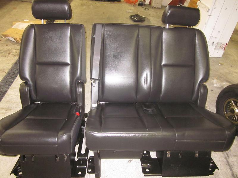 07-12 chevy tahoe second 2nd row black / ebony middle row seat 60/40 split