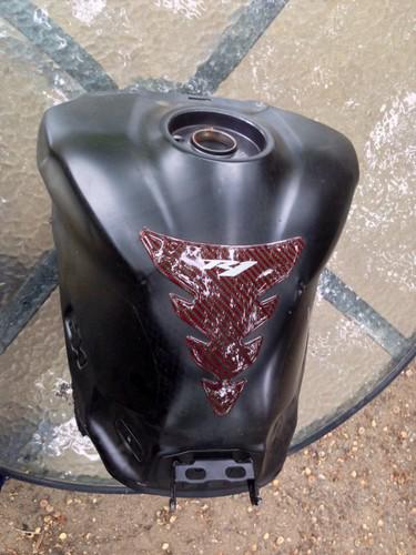 07-08 yamaha yzf-r1 r1 1000 fuel gas tank stunt