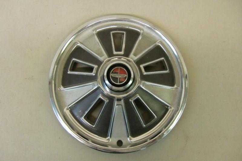 1960's ford mustang hub cap center cap hubcap wheel cover trim molding