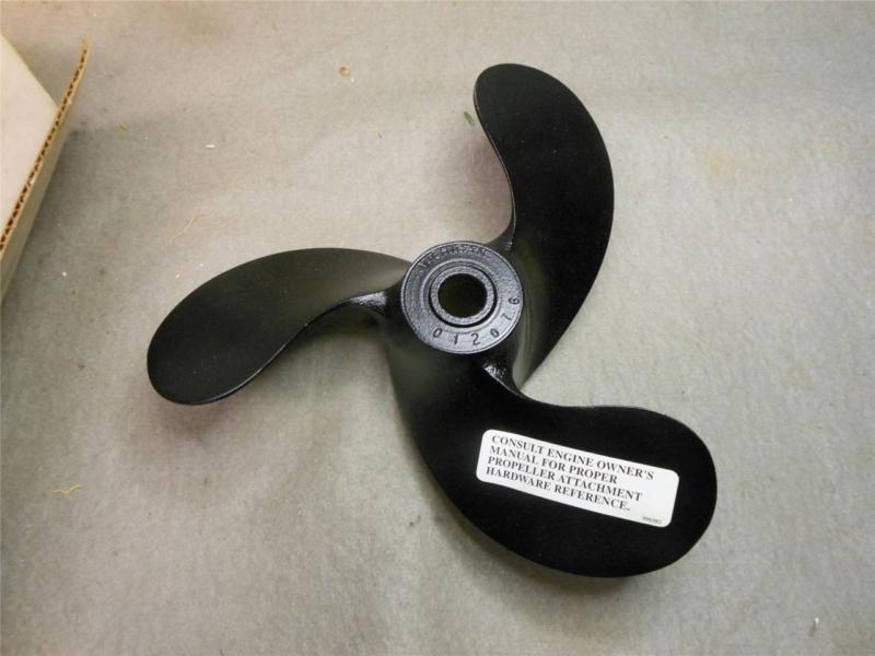 Michigan marine aluminum 3 blade propeller diameter/pitch 9 x 10 new no res.