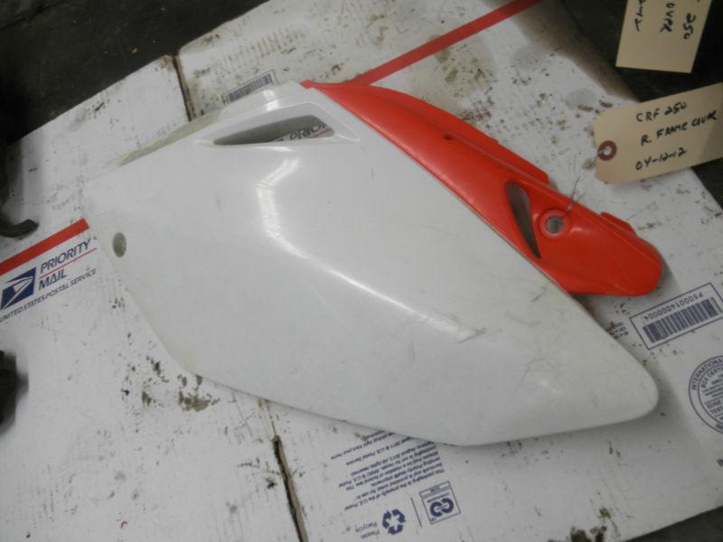 Honda crf250r   right frame cover number plate 