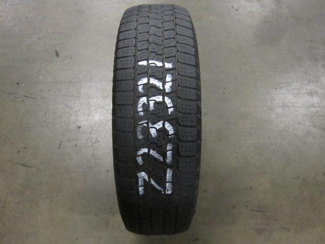 One goodyear wrangler sr-a 235/75/17 tire (z23321) 5-6/32 