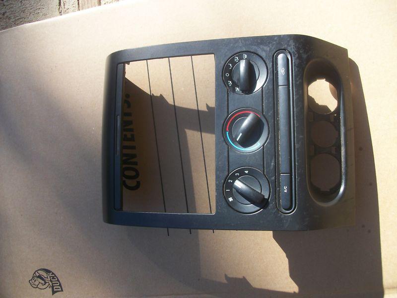 2005 ford f150 truck dash bezel radio surround 