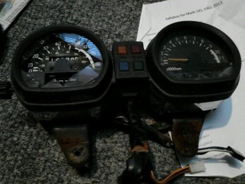 1981 yamaha maxim xj650 instrument cluster tach speedo