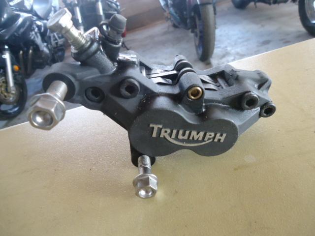 2001 triumph tt 600 front wheel rim brake caliper left side