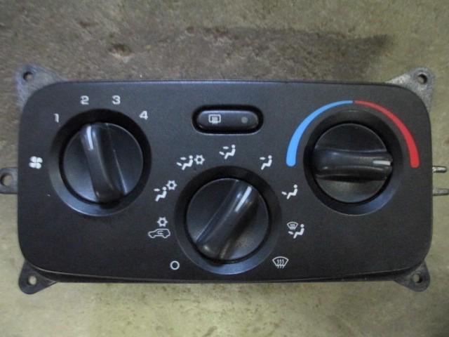 2002 jeep liberty heater ac control panel climate temperature switch oem 03 04