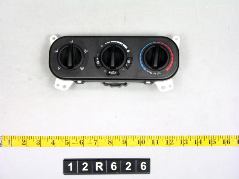 08 compass temperature climate control ac heat unit panel switch 12r626