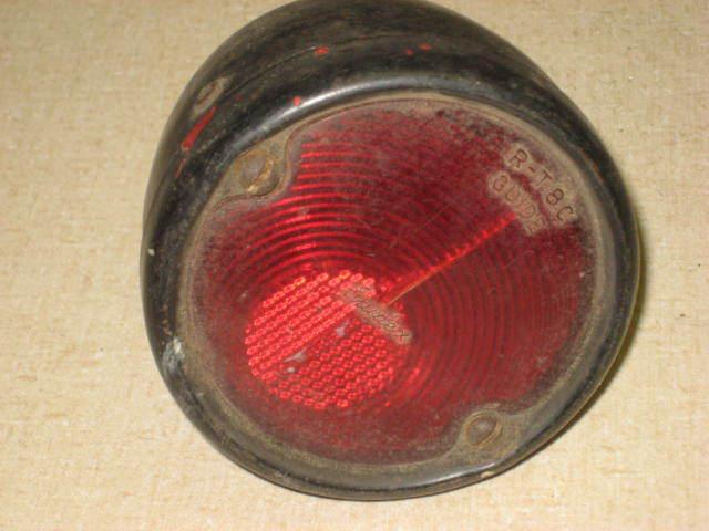 Lqqk! guide r-t8c old truck trailer tail light lamp car bus van tractor old